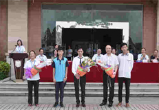 師生同慶教師節(jié)——市工貿(mào)技校學(xué)生獲25萬資助